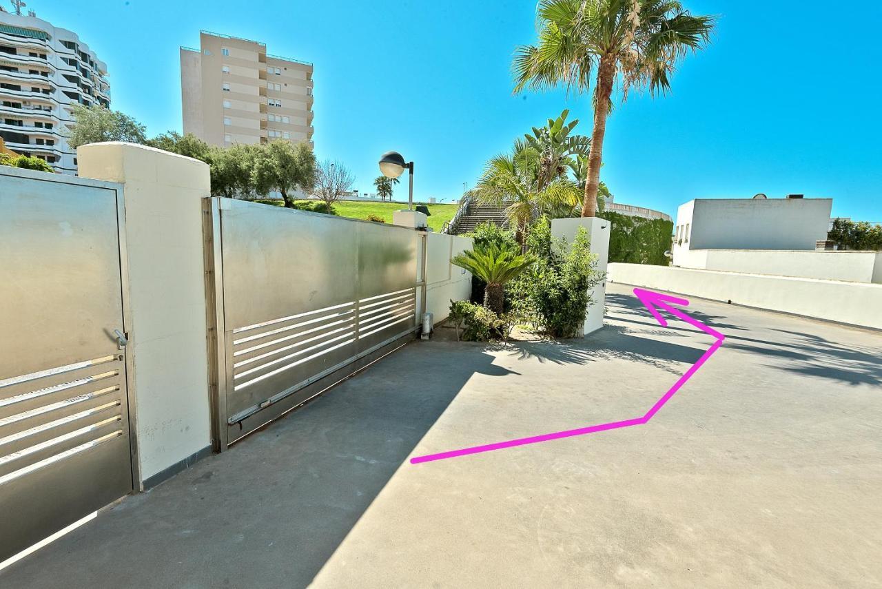 On Beach Deluxe Apartment With Pools And Own Garden El Puerto de Santa Maria Exterior photo